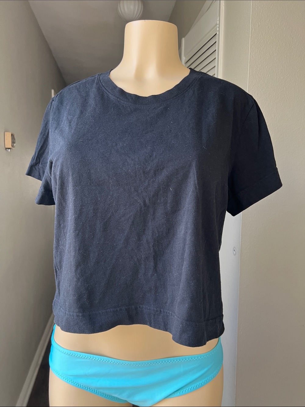 PINK Victoria's Secret Black Cropped Crew Tee
